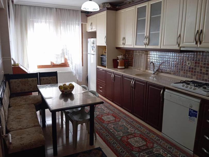 İzmir Kemalpaşa'da 3+1 Ara Kat Satılık Daire – Asansörlü, Doğalgazlı, 130 m2-Uygun Fiyat-2